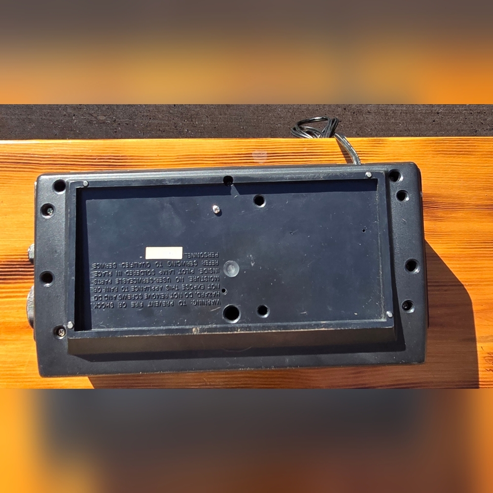 TG&Y Electronic Clock Radio/Alarm - Picture 8 of 8